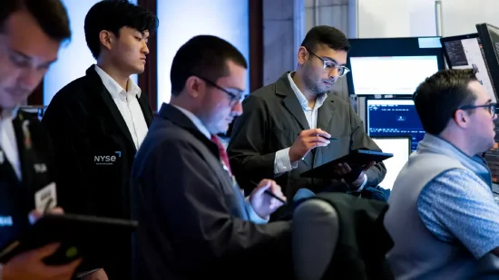 配资网站排名 午盘：美股走低科技股领跌 纳指下跌1.2%